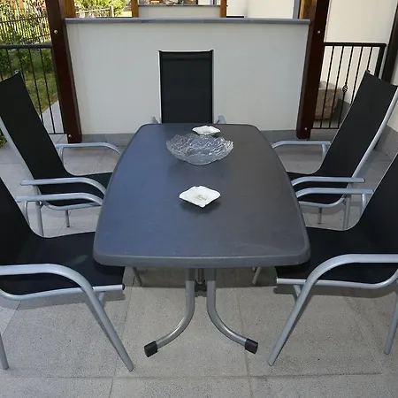 Apartment Parlov 2 Podstrana